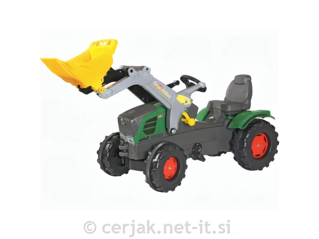 Traktor FarmTrac Fendt 211 Vario z nakladalcem