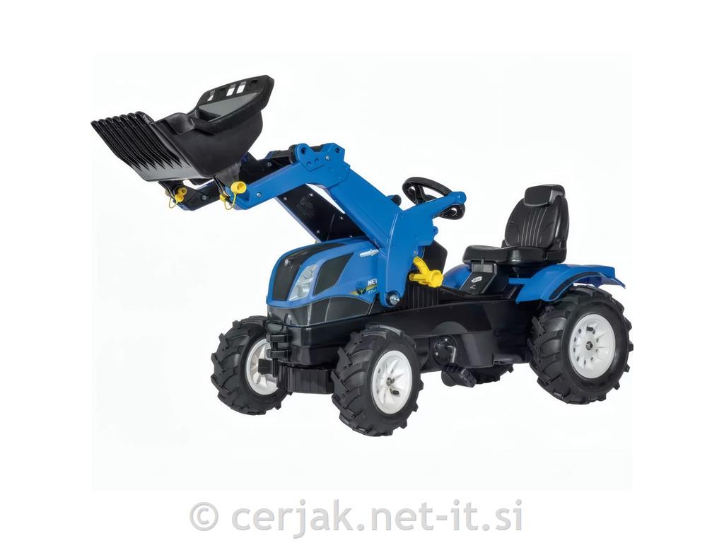 Traktor New Holland TZ z nakladalcem
