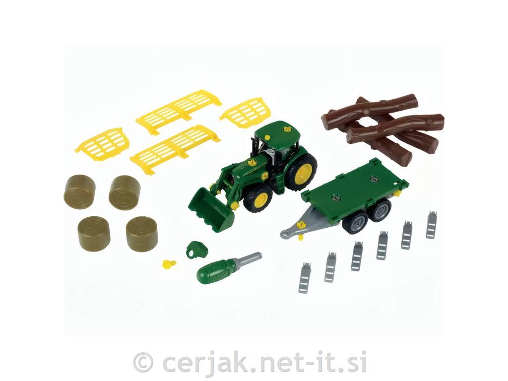 Traktor John Deere s prikolico in dodatki