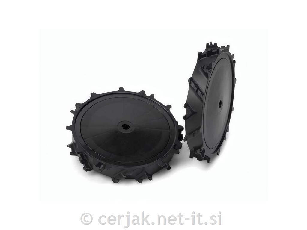 ART 220-kolesa s profilom za boljši oprijem STIHL