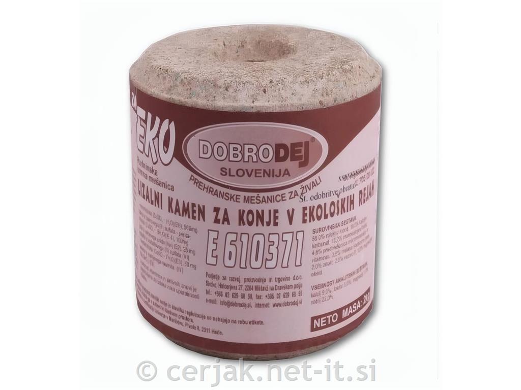 Lizalni kamen za konje 2 kg (ekološka reja)