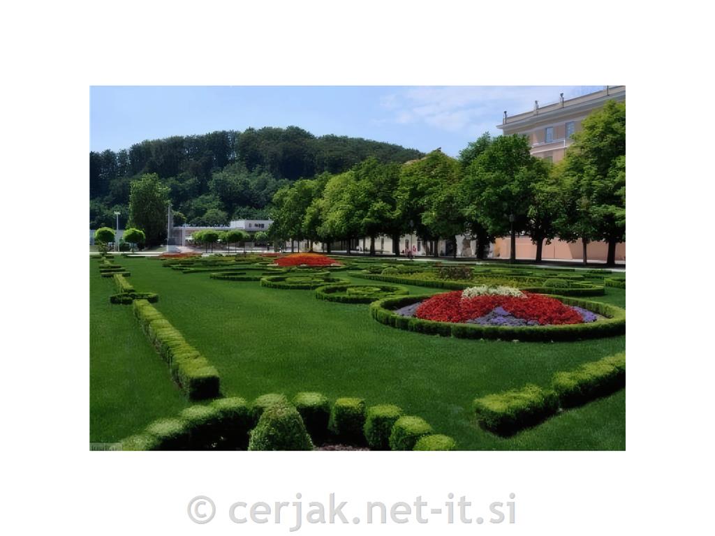 Trava park standard za sončne lege 1 kg