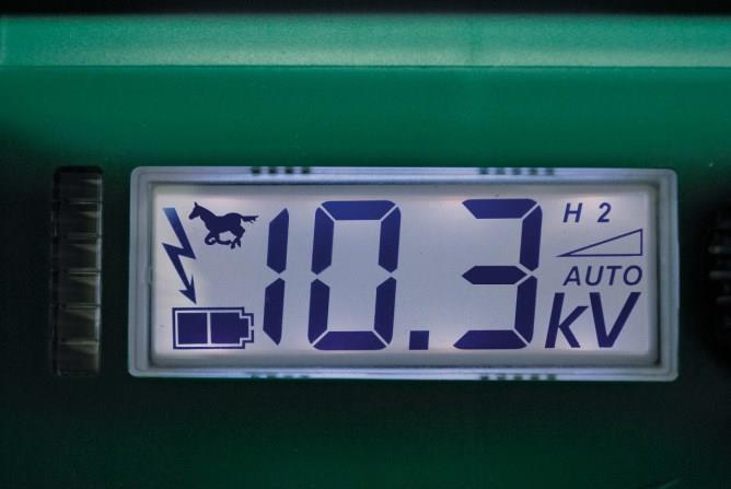 Pastir električni Ako BD 400 - 13km, 9V (12V)