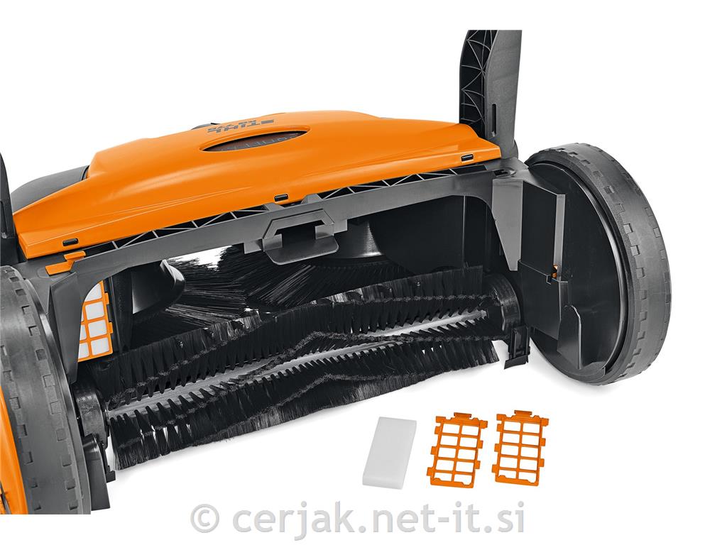 Ročni stroj za pometanje KG 770 STIHL