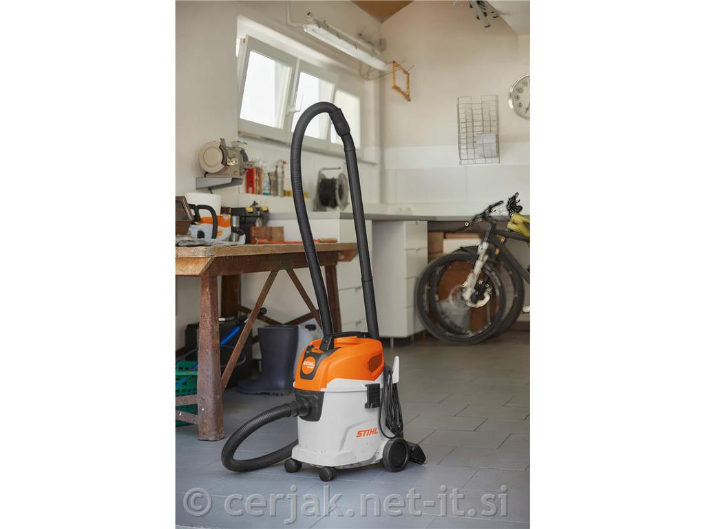 Električni sesalnik za suho in mokro sesanje SE 33 STIHL