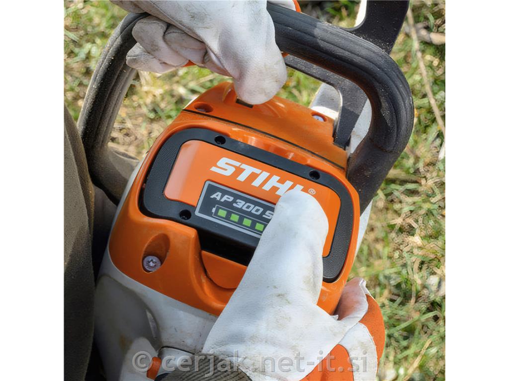 Akumulatorska žaga MSA 220 C-B, meč 40 cm STIHL