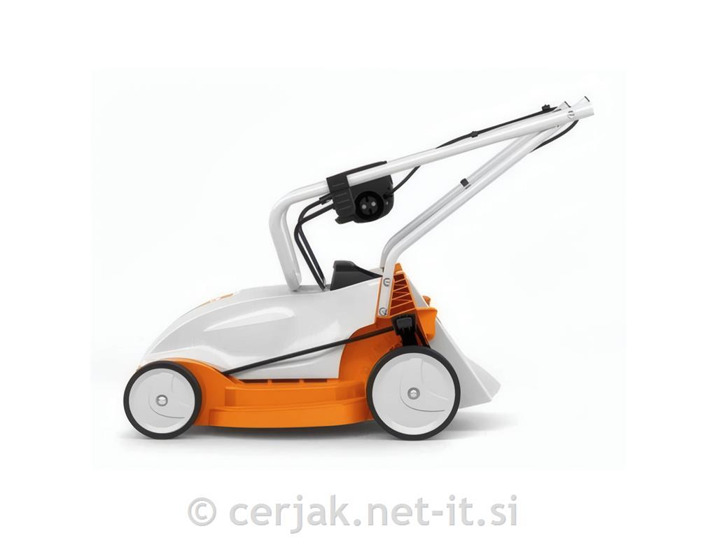 Akumulatorska kosilnica RMA 235 AK 30 in AL101 STIHL