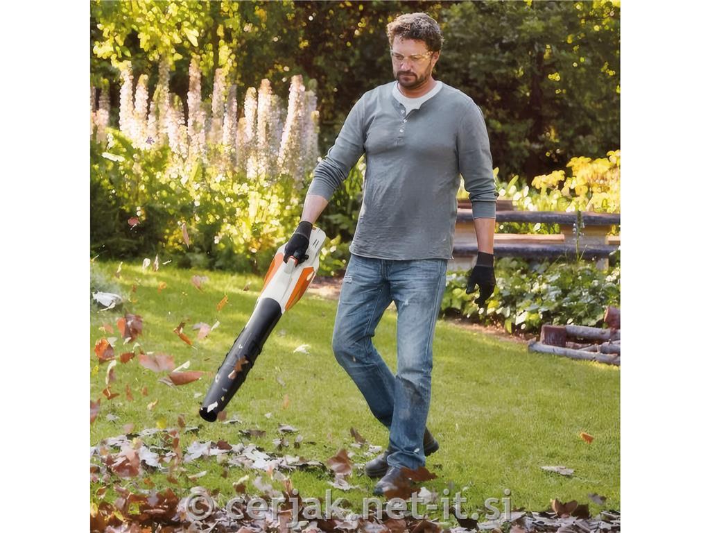 Akumulatorski pihalnik BGA 57 STIHL