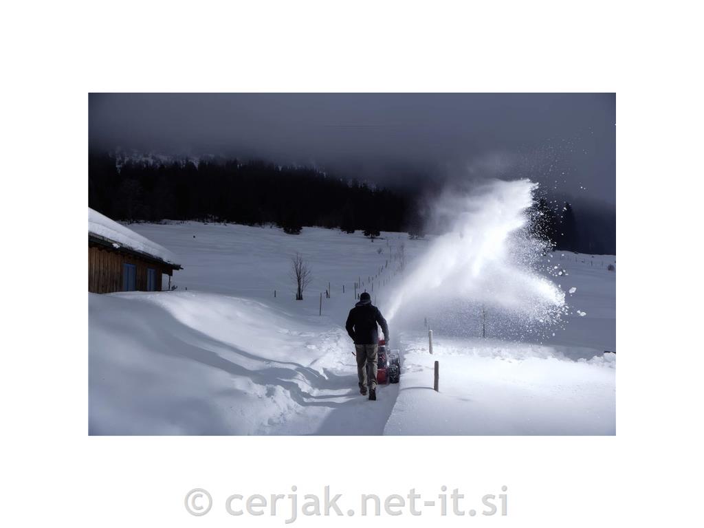 Snežna freza AL-KO SnowLine 700 E