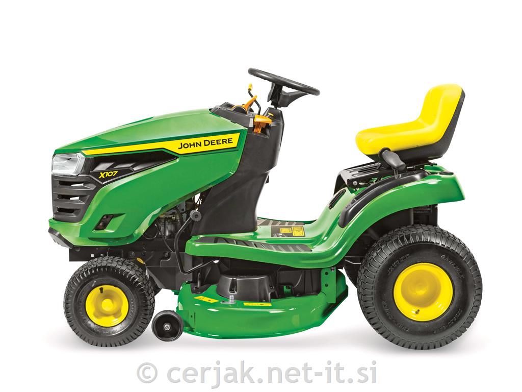 Vrtni traktor X107 JOHN DEERE